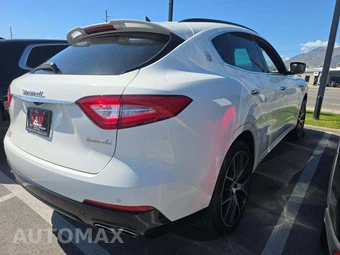 2017 Maserati Levante S – miniatura 3
