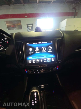 2017 Maserati Levante – miniatura 10