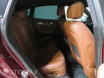 2017 Maserati Levante – miniatura 6