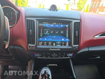 2017 Maserati Levante – miniatura 10