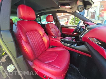 2017 Maserati Levante – miniatura 18