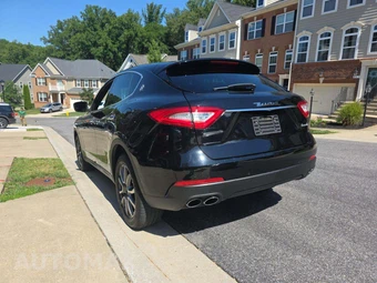 2017 Maserati Levante – miniatura 2