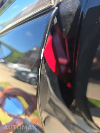 2017 Maserati Levante – miniatura 22