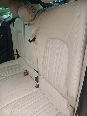 2017 Maserati Levante – miniatura 18
