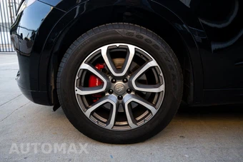 2017 Maserati Levante – miniatura 11