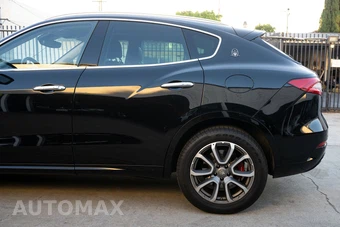 2017 Maserati Levante – miniatura 14