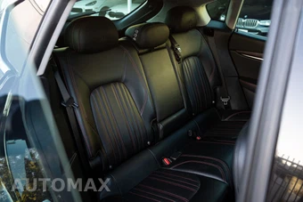 2017 Maserati Levante – miniatura 43