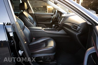 2017 Maserati Levante – miniatura 44