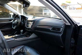 2017 Maserati Levante – miniatura 45