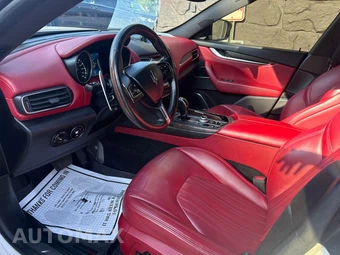 2017 Maserati Levante – miniatura 11