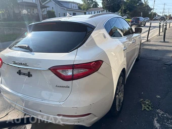 2017 Maserati Levante – miniatura 4