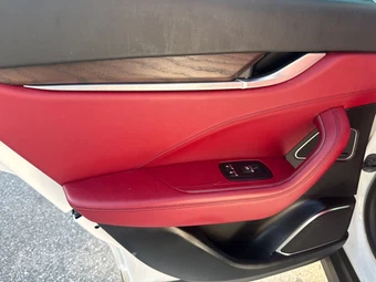 2017 Maserati Levante – miniatura 8