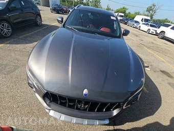 2017 Maserati Levante – miniatura 2