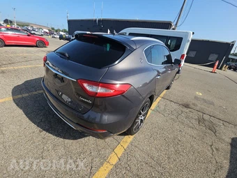 2017 Maserati Levante – miniatura 4