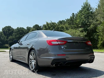 2017 Maserati Quattroporte S GranSport – miniatura 15