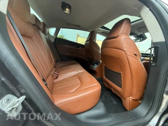 2017 Maserati Quattroporte S GranSport – miniatura 7