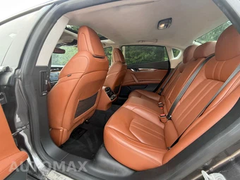 2017 Maserati Quattroporte S GranSport – miniatura 9