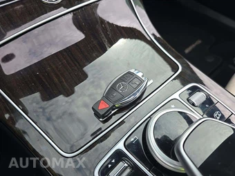 2017 Mercedes-Benz AMG C 43 4MATIC Sedan - miniatura 8
