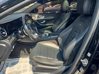 2017 Mercedes-Benz AMG E 43 4MATIC Sedan - miniatura 13