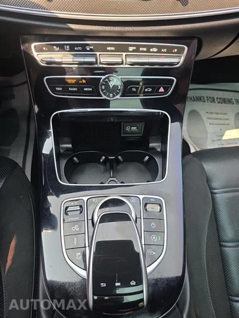 2017 Mercedes-Benz AMG E 43 4MATIC Sedan - miniatura 25