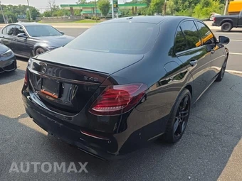 2017 Mercedes-Benz AMG E 43 4MATIC Sedan - miniatura 4
