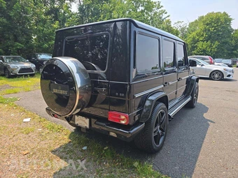 2017 Mercedes-Benz AMG G 63 4MATIC - miniatura 3