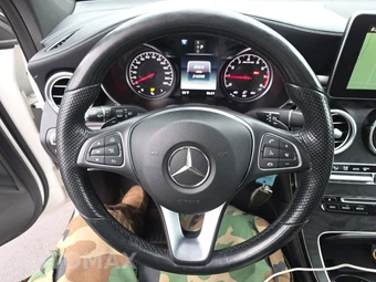 2017 Mercedes-Benz AMG GLC 43 4MATIC – miniatura 16