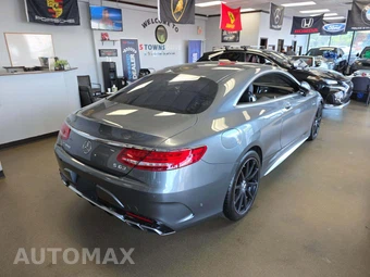 2017 Mercedes-Benz AMG S 63 4MATIC Coupe - miniatura 3