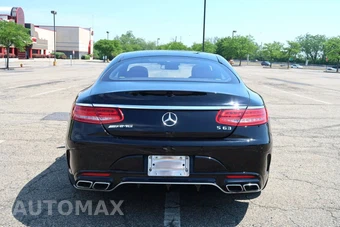 2017 Mercedes-Benz AMG S 63 4MATIC Coupe – miniatura 5
