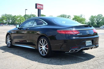 2017 Mercedes-Benz AMG S 63 4MATIC Coupe – miniatura 6