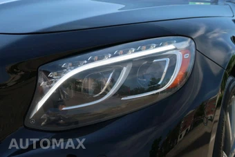 2017 Mercedes-Benz AMG S 63 4MATIC Coupe – miniatura 9