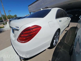 2017 Mercedes-Benz AMG S 63 4MATIC Sedan - miniatura 3