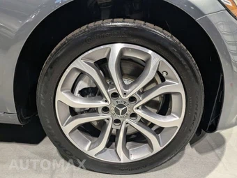 2017 Mercedes-Benz C 300 4MATIC Sedan - miniatura 18