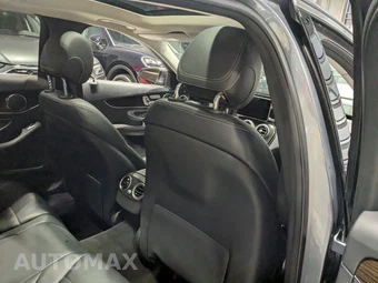 2017 Mercedes-Benz C 300 4MATIC Sedan - miniatura 46