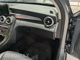 2017 Mercedes-Benz C 300 4MATIC Sedan - miniatura 56