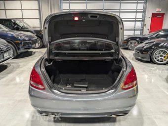 2017 Mercedes-Benz C 300 4MATIC Sedan - miniatura 57