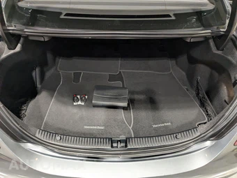 2017 Mercedes-Benz C 300 4MATIC Sedan - miniatura 58