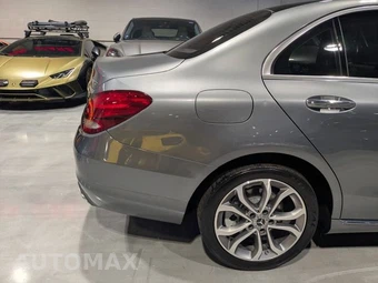 2017 Mercedes-Benz C 300 4MATIC Sedan - miniatura 9