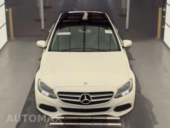 2017 Mercedes-Benz C 300 4MATIC Sedan – miniatura 2