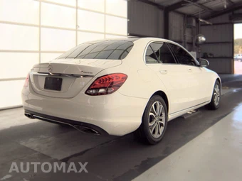 2017 Mercedes-Benz C 300 4MATIC Sedan – miniatura 5