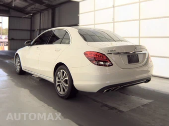 2017 Mercedes-Benz C 300 4MATIC Sedan – miniatura 8