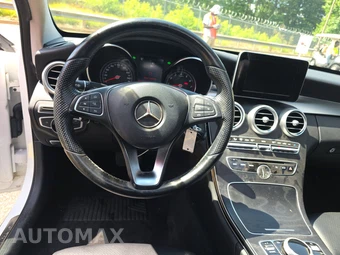 2017 Mercedes-Benz C 300 4MATIC Sedan - miniatura 10