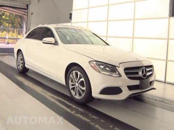 2017 Mercedes-Benz C 300 4MATIC Sedan - miniatura 3