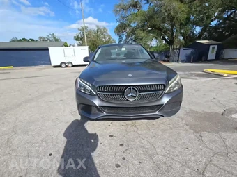 2017 Mercedes-Benz C 300 4MATIC Sedan - miniatura 2