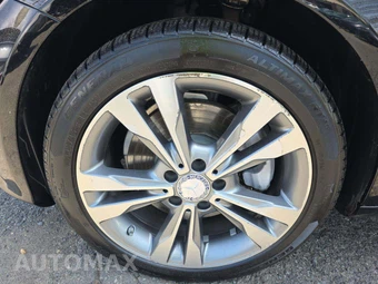 2017 Mercedes-Benz C 300 4MATIC Sedan – miniatura 25