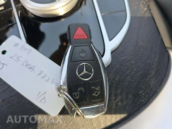2017 Mercedes-Benz C 300 4MATIC Sedan – miniatura 8