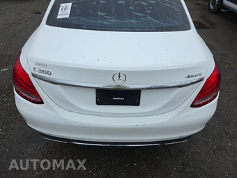 2017 Mercedes-Benz C 300 4MATIC Sedan – miniatura 16