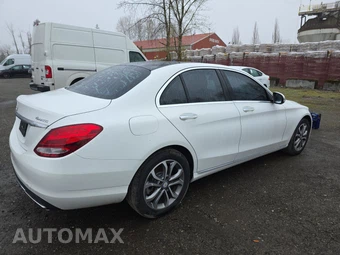 2017 Mercedes-Benz C 300 4MATIC Sedan – miniatura 4