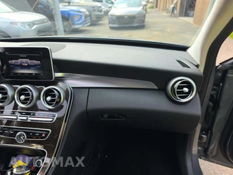 2017 Mercedes-Benz C 300 4MATIC Sedan – miniatura 19