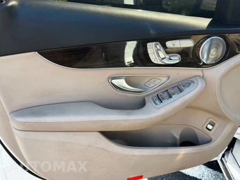 2017 Mercedes-Benz C 300 4MATIC Sedan – miniatura 12